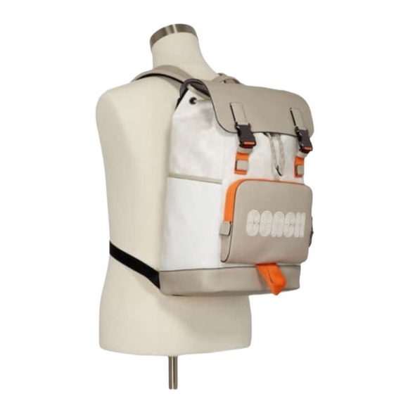 NWT COACH Mens Track Colorblock Chalk Off White Leather Travel Backpack Bag - Picture 2 of 6
